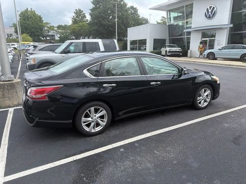 Used 2014 Nissan Altima 2.5 SV w/ Convenience Package FWD image 7
