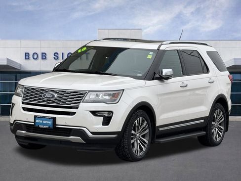 Used 2018 Ford Explorer Platinum image 40