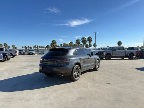 Used 2019 Porsche Macan AWD/4WD image 3
