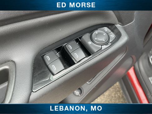 Used 2023 Chevrolet Equinox Premier AWD/4WD image 22