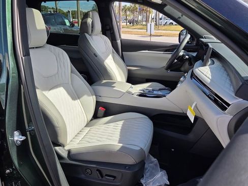 New 2026 INFINITI QX60 Autograph w/ Dark Cargo Package image 25