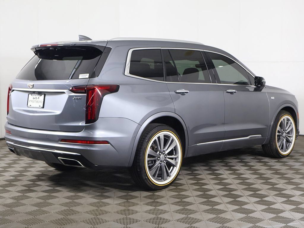 Used 2021 Cadillac XT6 Premium Luxury FWD image 12