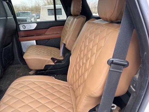 Used 2018 Lincoln Navigator Reserve w/ Technology Package image 9