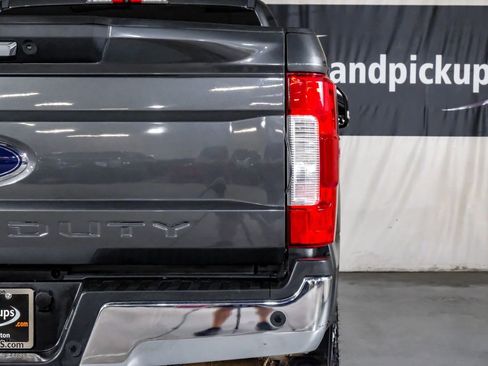 Used 2019 Ford F350 Lariat w/ Chrome Package image 41