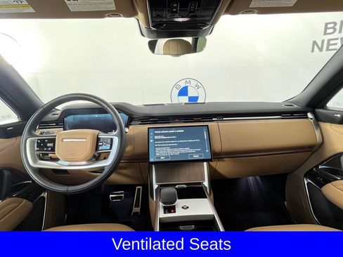 Used 2025 Land Rover Range Rover Long Wheelbase SE AWD/4WD image 11