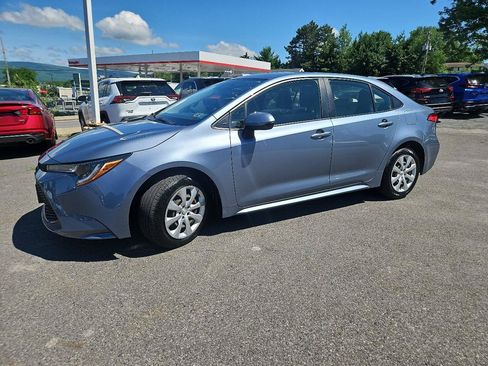 Used 2021 Toyota Corolla LE FWD image 36