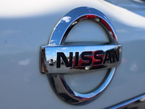 Used 2017 Nissan Pathfinder Platinum w/ Cargo Package FWD image 10