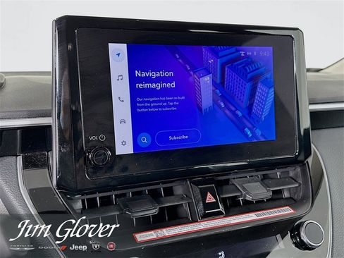 Used 2025 Toyota Corolla LE image 33