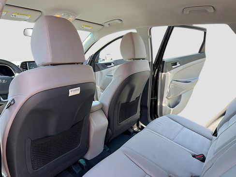 Used 2019 Hyundai Tucson SE FWD image 6