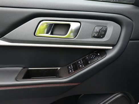 New 2026 Ford Explorer ST-Line w/ ST-Line Street Pack RWD image 16