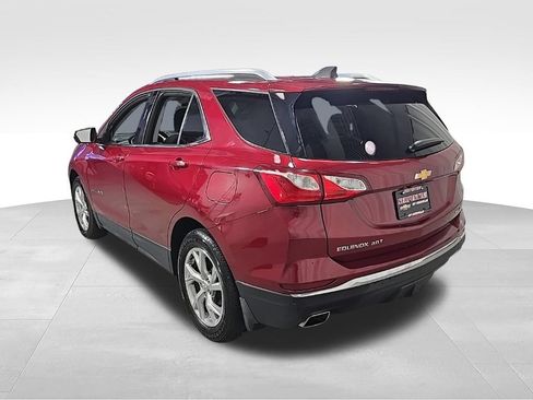 Used 2018 Chevrolet Equinox LT w/ Sun & Infotainment Package AWD/4WD image 10