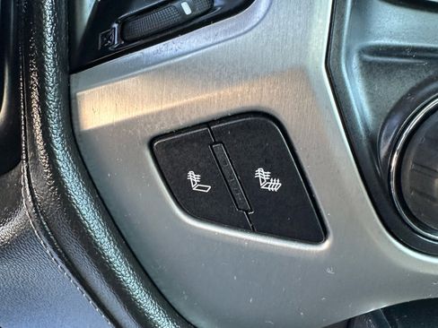 Used 2014 GMC Sierra 1500 SLT w/ SLT Crew Cab Value Package image 32