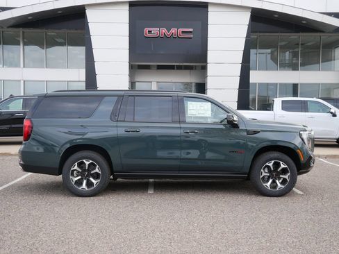 New 2026 GMC Yukon XL AT4 w/ AT4 Premium Plus Package AWD/4WD image 2