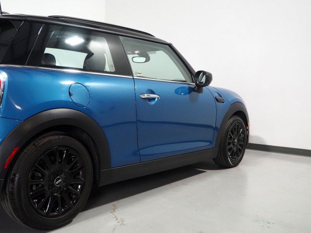Used 2024 MINI Cooper 2-Door Hardtop FWD image 45