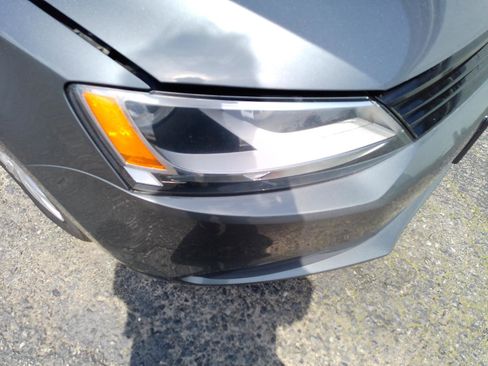 Used 2012 Volkswagen Jetta S FWD image 28