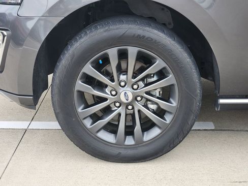 Used 2021 Ford Expedition Limited AWD/4WD image 10