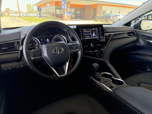 Used 2024 Toyota Camry LE AWD/4WD image 10