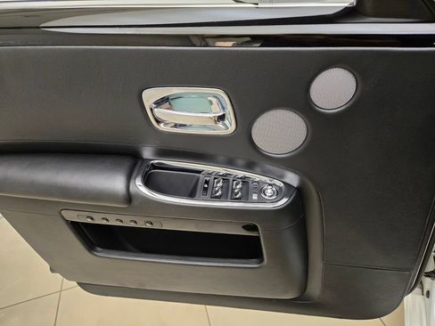 Certified 2012 Rolls-Royce Ghost RWD image 28