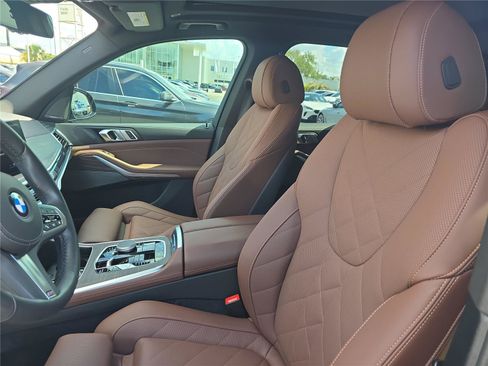 Used 2026 BMW X5 xDrive40i w/ M Sport Package AWD/4WD image 17