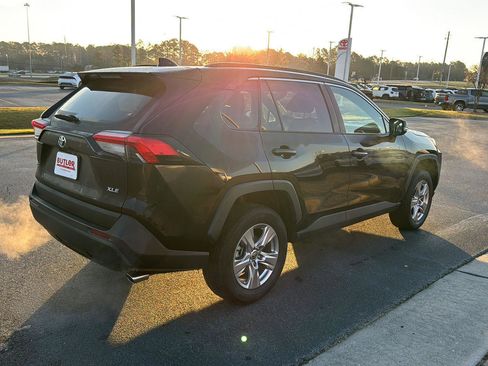Used 2023 Toyota RAV4 XLE image 5