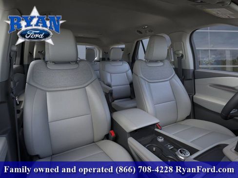 New 2025 Ford Explorer Active w/ Active Comfort Package RWD image 10