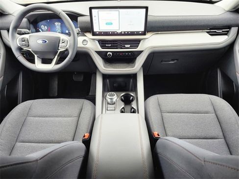 New 2026 Ford Explorer Active image 12