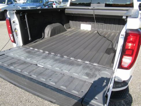 Used 2022 GMC Sierra 1500 Elevation w/ Preferred Package AWD/4WD image 33