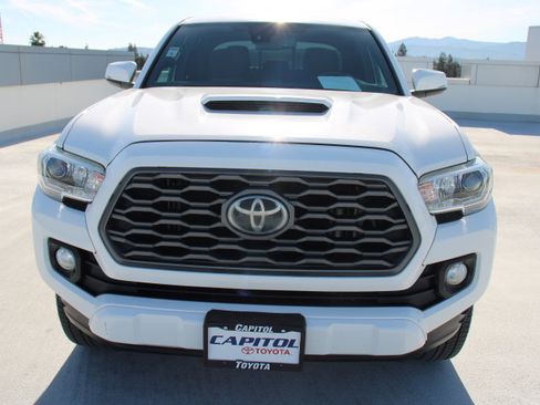 Used 2020 Toyota Tacoma TRD Sport image 8