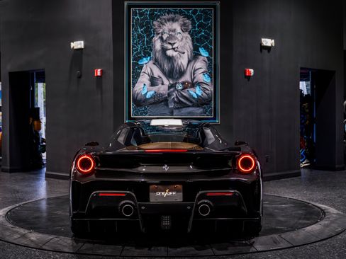 Used 2020 Ferrari 488 Pista Coupe image 6