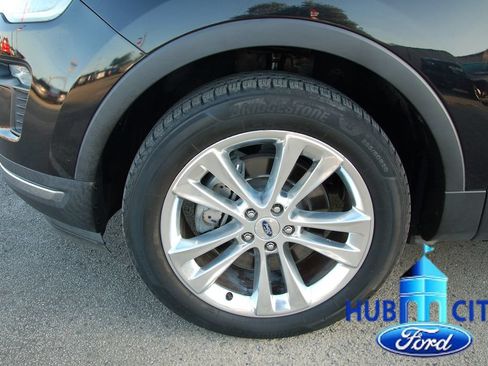 Used 2019 Ford Explorer Limited w/ Ford Safe & Smart Package AWD/4WD image 9