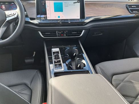 New 2026 Volkswagen Atlas SE image 22