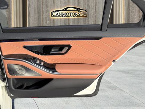 Used 2022 Mercedes-Benz S 580 4MATIC Sedan image 39