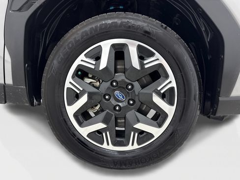 Used 2025 Subaru Forester Premium AWD/4WD image 49