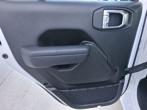 New 2026 Jeep Gladiator Sport image 20