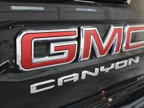 Used 2024 GMC Canyon AT4 AWD/4WD image 23