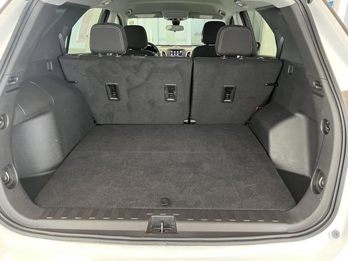 Used 2023 Chevrolet Equinox LS w/ LS Convenience Package image 29