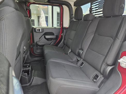 Used 2021 Jeep Gladiator Sport AWD/4WD image 13