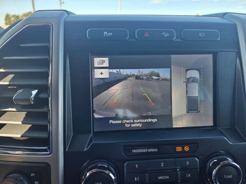 Used 2019 Ford F250 Lariat w/ Chrome Package image 15