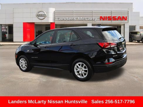 Used 2022 Chevrolet Equinox LS AWD/4WD image 6