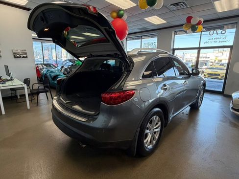 Used 2016 INFINITI QX70 2WD w/ Premium Package image 19