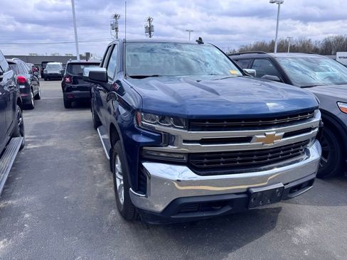 Used 2019 Chevrolet Silverado 1500 LT w/ All-Star Edition image 3