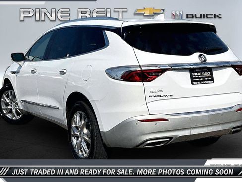 Used 2022 Buick Enclave Premium w/ Experience Buick Package FWD image 2