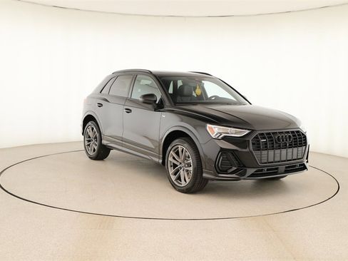 New 2025 Audi Q3 2.0T Premium image 10