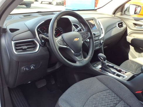 Used 2024 Chevrolet Equinox LT AWD/4WD image 9