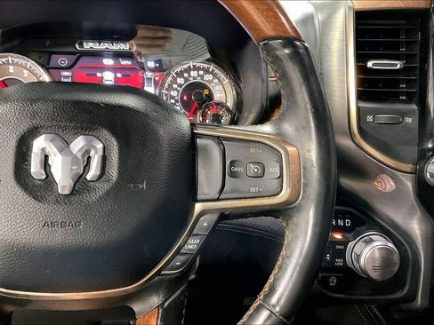 Used 2022 RAM 1500 Limited w/ Body Color Bumper Group AWD/4WD image 25