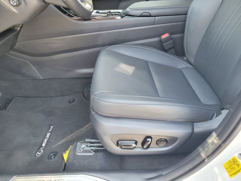 Certified 2026 Lexus NX 350h AWD w/ Accessory Package (2T) image 22