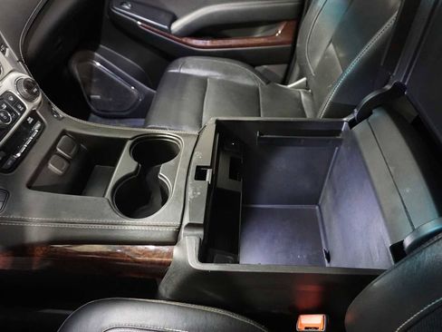 Used 2019 GMC Yukon SLT image 22