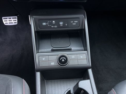 Used 2024 Hyundai Kona N Line image 17