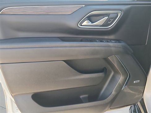 Used 2022 Chevrolet Tahoe LT w/ Luxury Package image 21