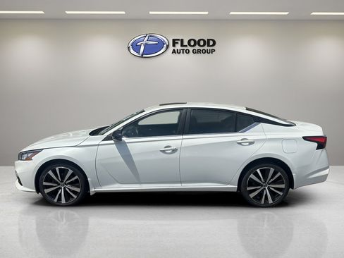 Used 2021 Nissan Altima 2.5 SR w/ SR Premium Package AWD/4WD image 5